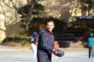 手加減抜きのプレーで、選手たちのチャンスの芽を摘むNAO君。嬉しそう。