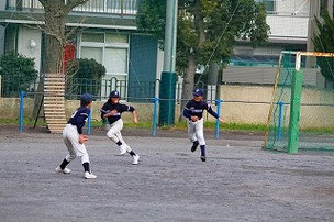 ②しかし、作戦もたてずに、ひたすら追いかけまわすだけ・・・。その結果・・・