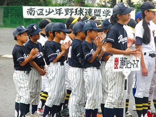“よくわからないけど、拍手しておくか”の写真