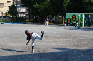 サードASA君。午前の試合でヒットを打ちました。