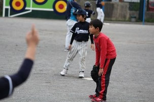 HARくんもがんばりました。ボール投げに成長が見られます。HARくんから嬉しい報告がありました。