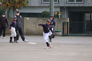 STAKEくん、目を瞑って投げているじゃん・・・・