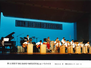 思いでの詰まった譜面台での演奏