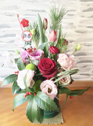 癒しの和エステ「心美」玄関のお正月の花