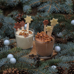 Dessert im Glas mit Schokolade