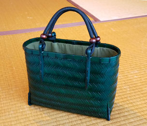 伝統工芸士 高江雅人「竹のバッグ&花入」展 - 九つ井 山の上 伝統工芸士 高江雅人「竹のバッグ&花入」展 - 九つ井 山の上