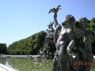 Figure 19- La statue