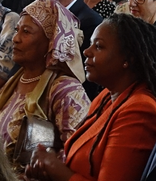 De gauche à droite : Marie Fall et Michèle Balourd, Cheffe de l'Unité égalité femmes-hommes de l'OIF.