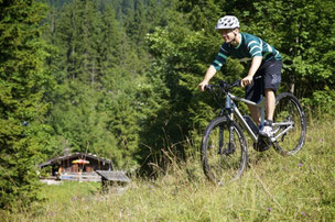 Testen Sie das Fahrgefühl auf einem e-Mountainbike bei einer Probefahrt in Sankt Wendel