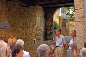 rue Vieille, un raccourci vers le haut du village