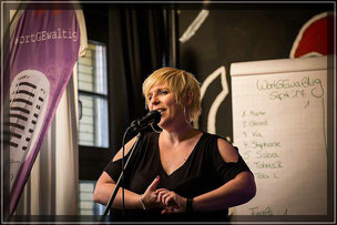 Moderatorin Jasmin Sell Foto: CrunkyJuice Media