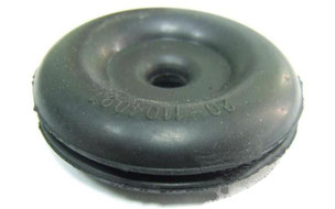 20-1104091 Gummidurchführung Durchführungstülle Tachowelle GAZ-66. Rubber Grommet Cable speedometer GAS 66. Втулка резиновая уплотнительная вала гибкого привода спидометра ГАЗ 66.