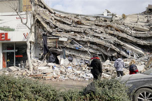 巨大地震300㎞広範囲で建物が倒壊による犠牲