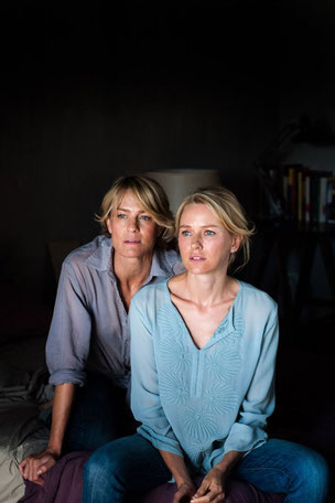 Robin Wright et Naomi Watts, amies d'enfance et maîtresses du fils de l'autre (©Gaumont Distribution)