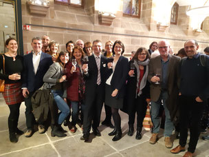 Bernd Michl (Mitte) und die Regionalgruppe Feucht bei der Preisverleihung (Foto: Simone Reuter)