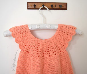 Vestido con canesú redondo tejido a crochet para niñas