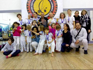 Néga Capoiera, cours de Capoeira du Brésil en France, à Sète et Agde, Capoeira adultes et capoiera enfants. Jujitsu Brésilien dans l'Hérault