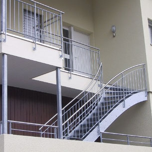 Treppe Aussen Metall Luzern Willisau Stadelmann Metallbau AG