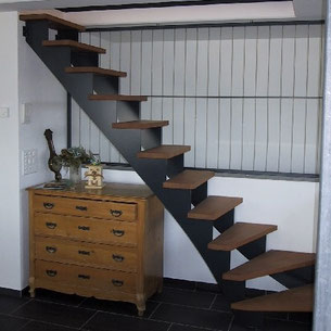 Treppe Innen Metall Holz Luzern Willisau Stadelmann Metallbau AG