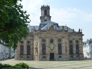 Ludwigskirche mit Ludwigsplatz in Saarbrücken