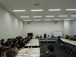 国会休会中にも関わらず 多くの国会議員が集まりました
