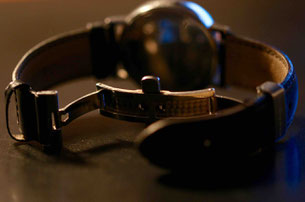 Faltschließe/ fold clasp. Photo: Men's Individual Fashion.