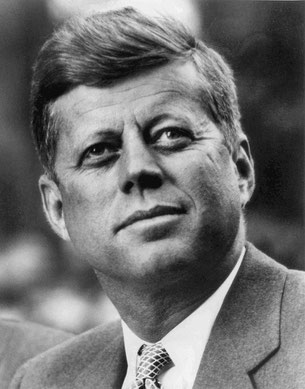 White House photo portrait. Licensed under Public Domain
