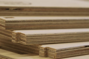 Multiplexplatte - Sperrholzplatte - Holzplatte kaufen - Siebdruckplatte - Pappel - Birke - Kiefer - Multiplex  