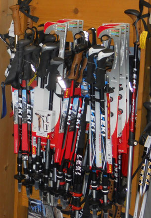 Wanderstöcke in verschiedenen Ausführungen