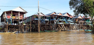 トンレサップ湖(コンポンプルック)