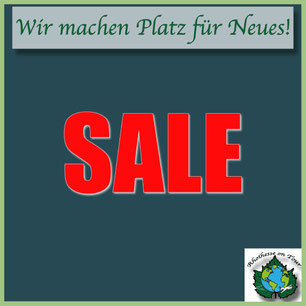 Grafik mit dem Schriftzug „SALE“ in roter Schrift vor dunklem Hintergrund sowie dem Text „Wir machen Platz für Neues!“ – Hinweis auf reduzierte Artikel im Rhoihesse on Tour Shop.