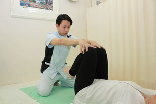 膝上げ時の大腿骨内側顆高さ