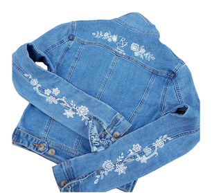 denim jasje beschilderd lieve bloemetjes kant