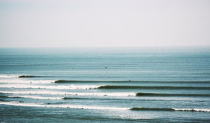 Image of some long Peruvian lefthander waves