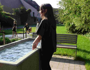 Erfrischung gefällig? Dann ist die Kneipp-Anlage im Engelgarten in Höchstadt gerade richtig.