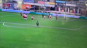 De 0-2 van Jesper Tielemans vlak voor rust, geeft ook voor de tweede helft meer rust op de bank.....