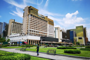 Grands buildings dans le quartier d'affaire de Phnom Penh