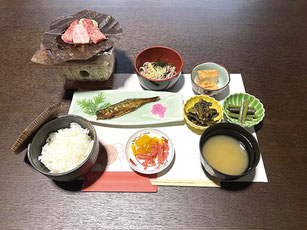 昼食イメージ