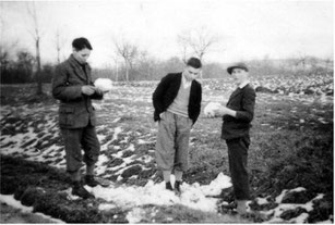 Großvillarser Jugend im Winter. Wer kennt die Namen?