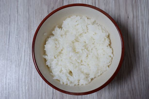 食卓にも晩酌にもぴったり！稲荷餃子の楽しみ方いろいろ