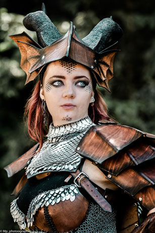 costume medieval fantasy dragon cuir