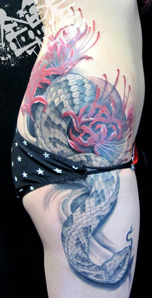 蛇と彼岸花tattoo 静岡浜松のタトゥースタジオ 金魚屋tattoo