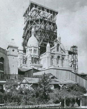 The Sacré-Coeur under construction at t he turn of the 20th century