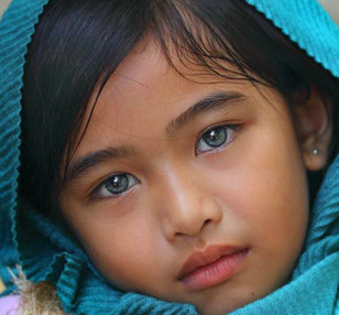 Un regard doux et détendu