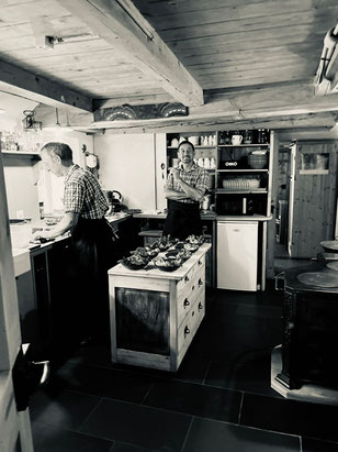 Atelier-Café Atelier Café Restaurant Daniel Gisler Essen Gourmet Kulinarik Selina Annen Wein Lichtensteig Kunst Künstler Malen Maler Kunstmaler Krinau Wattwil Toggenburg St. Gallen Ostschweiz