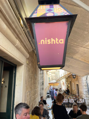 Nishta - modernes, internationales Veggie-Restaurant mit kreativem Ansatz