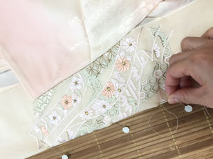 刺繍　手