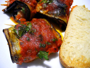 Involtini mit Auberginen auf sizilianische Art