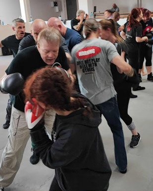 SC Int'l Street Combatives Seminar Audax progressive Selbstverteidigung Hamburg Krav Maga Selbstverteidigung