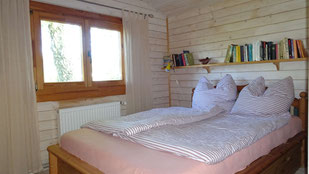 privat Schlafzimmer Doppelbett Ferienhaus Heiterkite Loissin Windsurfen